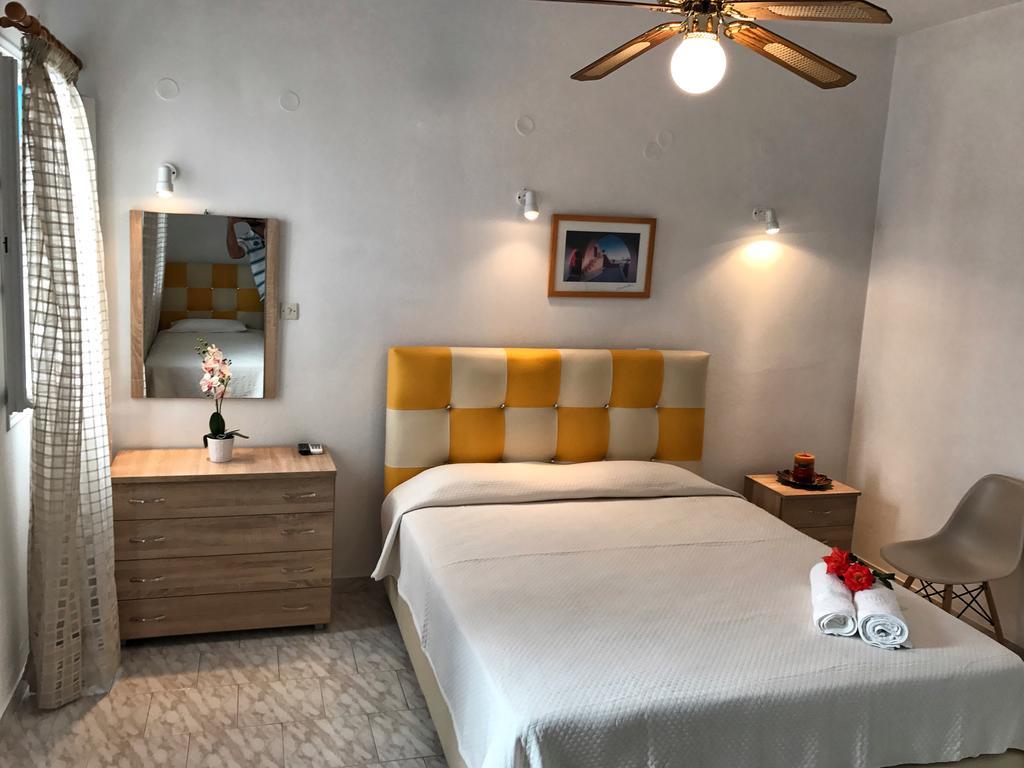 Theodora Rooms Kamares  Extérieur photo